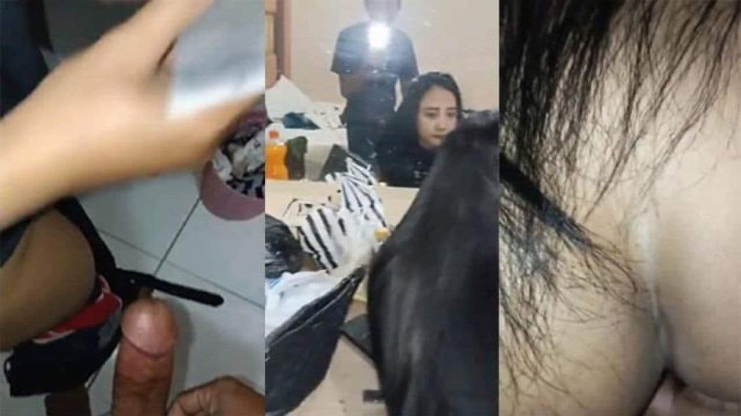 Big Ass Girlfriend Hard Fucking in OYO Without Removing Jeans