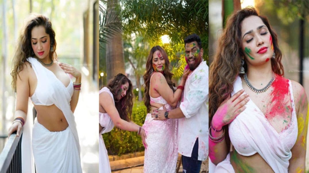 Aditi Mistry First Time Ever – Stripping Completely Topless Live