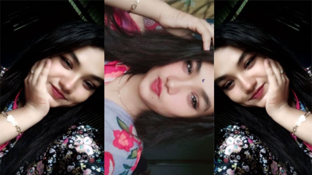 Horny Girlfriend Showing And Fingering 2 Clip