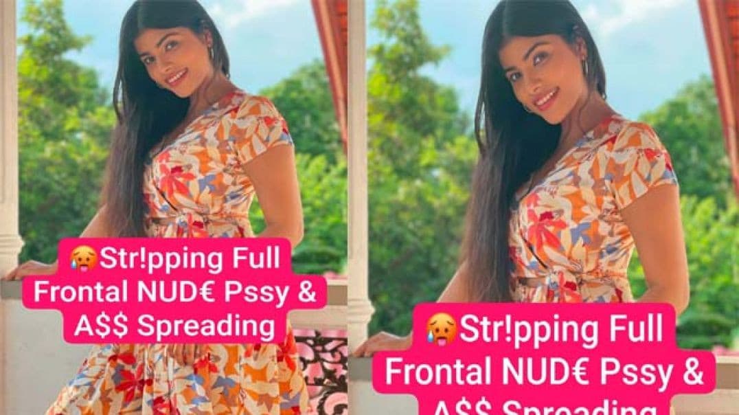 Horny Desi Girlfriend Teasing, Stripping, Full Nude Pussy & Ass Spreading