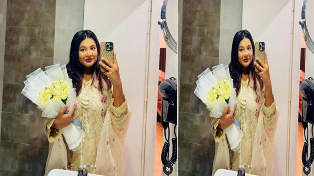 Sexy Babe Giving Blowjob and Getting Fucked Hard