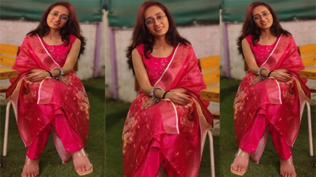 Beautiful Sexy Indian Horny Girl Pussy Rubbing