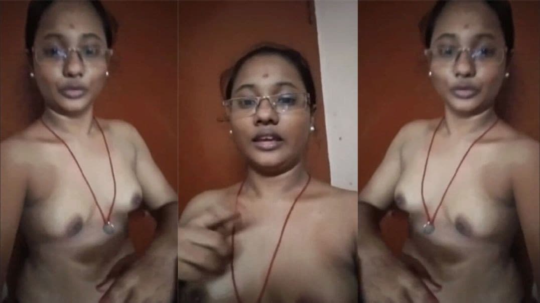 Hot Young Aunty Making Video And Saying I Love You