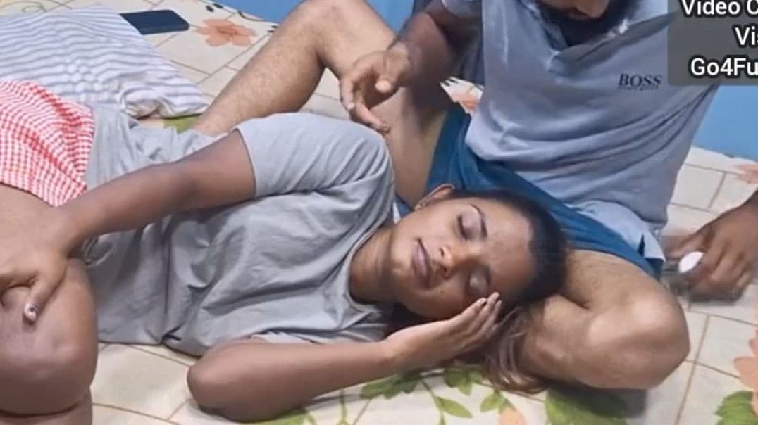 Indian Real Sister And Step Brother Room Sharing Sex